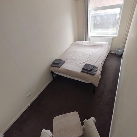 Homestay Near A Station And Park Birmingham Kültér fotó